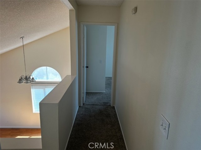 13675 Riverstone Drive, Victorville CA: https://media.crmls.org/medias/567a2b71-c4f2-44b1-9361-901acfc8d0a0.jpg