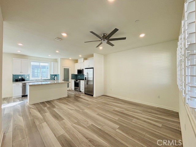 Detail Gallery Image 16 of 20 For 4343 Canyon Coral Ln, Yorba Linda,  CA 92886 - 3 Beds | 2/1 Baths