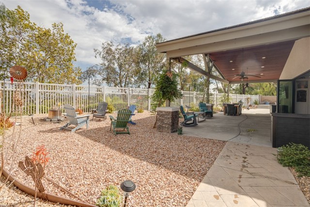 4225 W Riviera, Corona CA: https://media.crmls.org/medias/567aa4bf-a6af-4c0c-b97a-f40375284f49.jpg