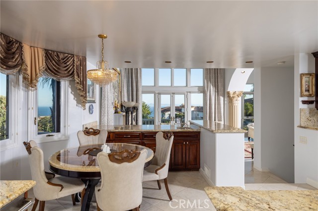 Detail Gallery Image 11 of 32 For 82 Albero Ct, Rancho Palos Verdes,  CA 90275 - 4 Beds | 3/1 Baths