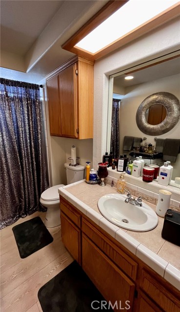5 Bed Home for Sale in Apple Valley, California