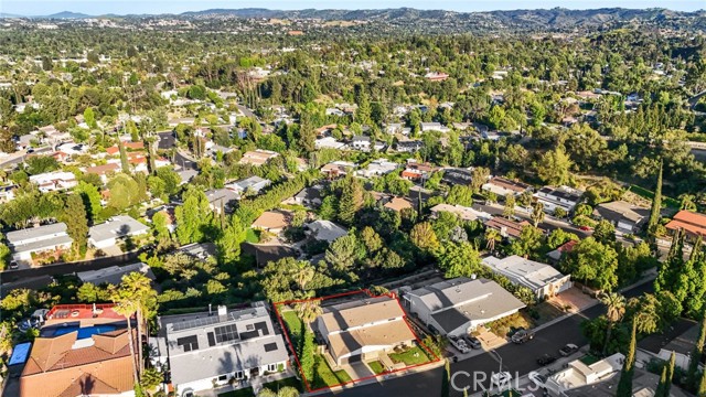 Detail Gallery Image 52 of 64 For 5932 Ellenview Ave, Woodland Hills,  CA 91367 - 5 Beds | 4 Baths