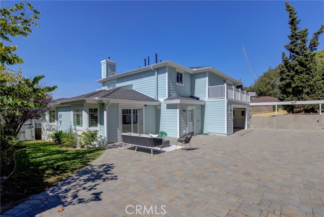 2704 El Oeste Drive, Hermosa Beach, California 90254, 4 Bedrooms Bedrooms, ,3 BathroomsBathrooms,Residential,Sold,El Oeste,SB21211633