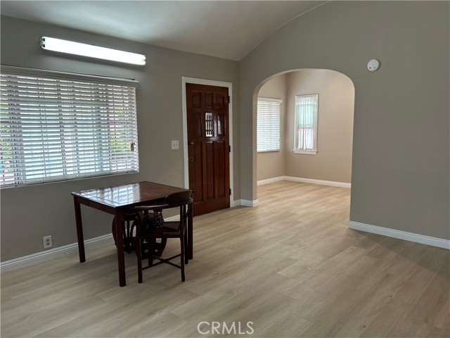 2249 Harwood Street, Los Angeles CA: https://media.crmls.org/medias/567ca156-9bae-4697-a7a1-40be510c04e0.jpg