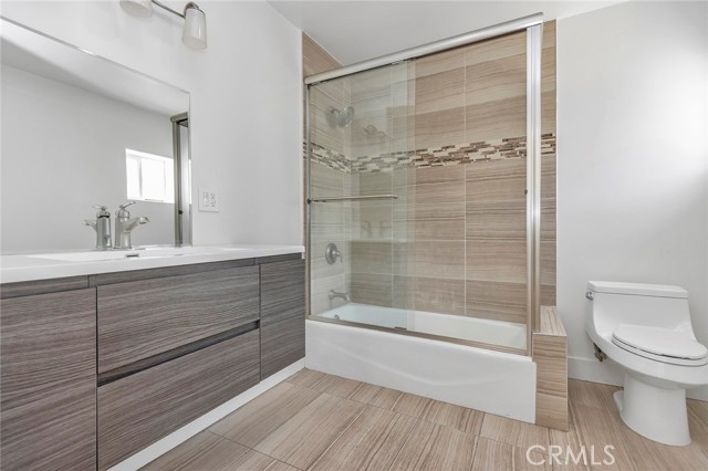 6015 Laurelgrove Avenue, North Hollywood CA: https://media.crmls.org/medias/567d1abc-c192-41d2-a56a-81d641e7890a.jpg