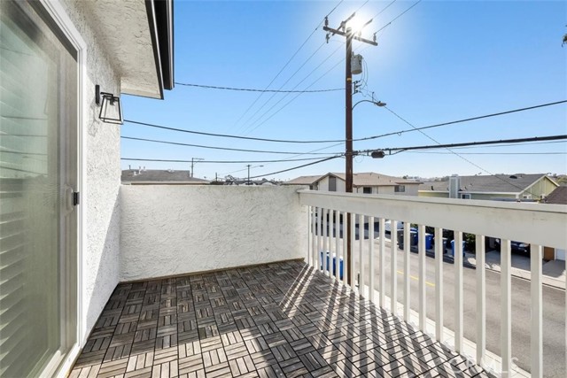 2000 Voorhees Avenue, Redondo Beach, California 90278, 3 Bedrooms Bedrooms, ,2 BathroomsBathrooms,Residential,Sold,Voorhees,SB23026527