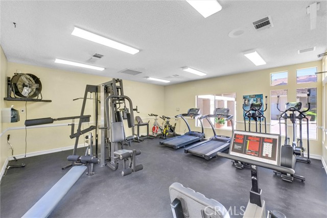 Detail Gallery Image 23 of 31 For 1980 Las Colinas Cir #301,  Corona,  CA 92879 - 2 Beds | 2 Baths