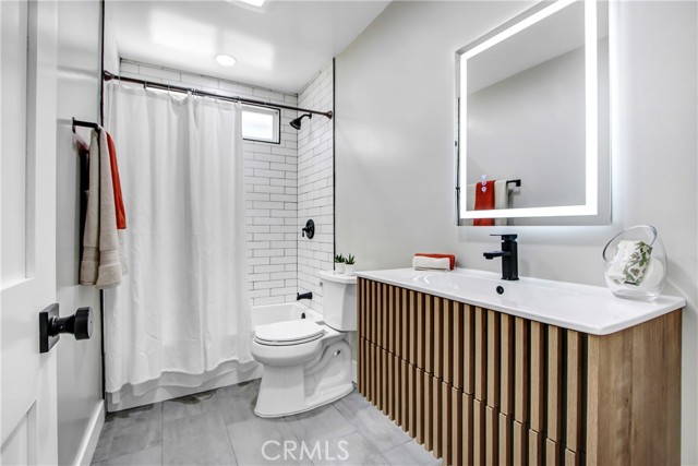 Detail Gallery Image 4 of 25 For 12321 Napa Dr, Chino,  CA 91710 - 3 Beds | 2 Baths