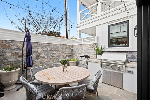 Detail Gallery Image 16 of 47 For 3000 Ocean Bld, Corona Del Mar,  CA 92625 - 5 Beds | 5/2 Baths