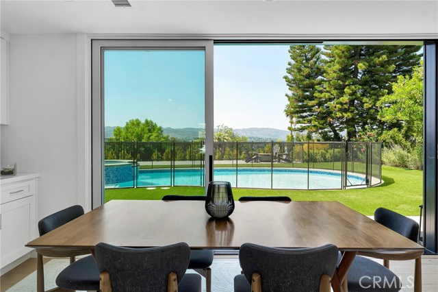 23241 Aetna Street, Woodland Hills CA: https://media.crmls.org/medias/567e69dd-5337-472b-a873-5ed2d195b3ad.jpg