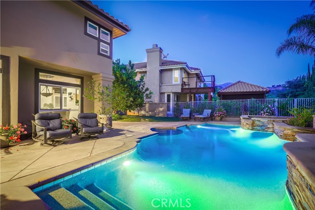 4 Sugarpine Drive, Trabuco Canyon CA: https://media.crmls.org/medias/567ec0bd-8da3-4b12-98cd-9c8cda7f77d9.jpg