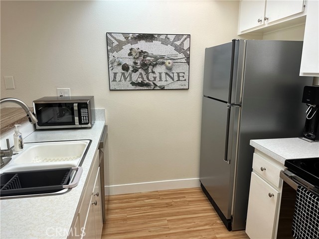 Detail Gallery Image 8 of 29 For 1745 Camino Palmero St #416,  Los Angeles,  CA 90046 - 1 Beds | 1 Baths