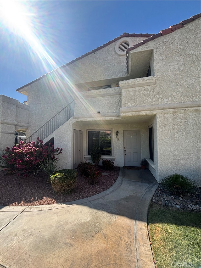 2701 E MESQUITE Avenue
