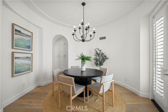 26814 Fairlain Drive, Valencia CA: https://media.crmls.org/medias/5680e032-9f1c-4995-b9c0-80fc14efe4f8.jpg