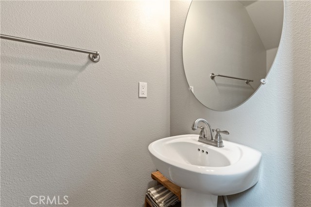 Detail Gallery Image 18 of 34 For 1170 Velarde St, San Miguel,  CA 93451 - 3 Beds | 2/1 Baths