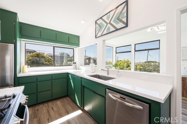 Detail Gallery Image 11 of 64 For 365 Bristol Street, Cambria,  CA 93428 - 3 Beds | 2/1 Baths