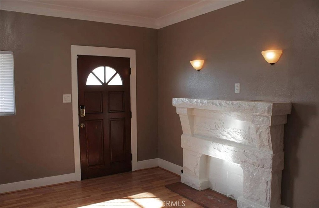 610 Brittania Street — architectural residence