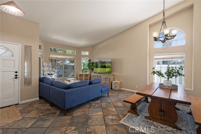 Detail Gallery Image 13 of 71 For 26970 Prickley Pear Cir, Corona,  CA 92883 - 3 Beds | 2 Baths