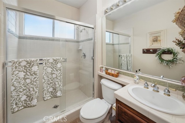 28433 Pinewood Court, Saugus CA: https://media.crmls.org/medias/56835cd4-a88e-464e-9eb3-8d75f02e7a06.jpg
