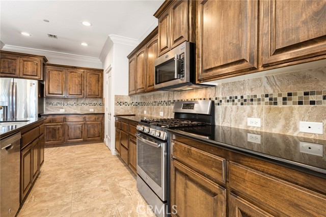 Detail Gallery Image 20 of 51 For 3491 Lemurian Rd, Redding,  CA 96002 - 4 Beds | 2/1 Baths