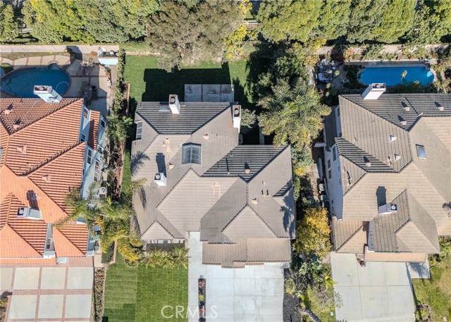 Detail Gallery Image 11 of 13 For 6581 Silverspur Ln, Huntington Beach,  CA 92648 - 5 Beds | 3/1 Baths