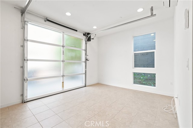 Detail Gallery Image 5 of 39 For 1533 Sullivan Ave, Costa Mesa,  CA 92627 - 2 Beds | 3/1 Baths