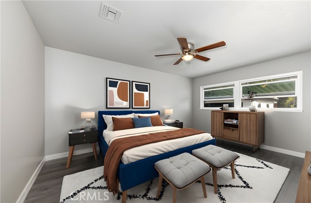 557 E Trenton, San Bernardino CA: https://media.crmls.org/medias/56866414-1548-42a2-a861-5c58436f54e1.jpg