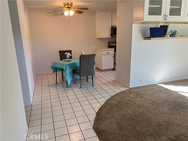 Detail Gallery Image 4 of 29 For 1791 E Avenida De Las Flores, Thousand Oaks,  CA 91362 - 2 Beds | 2 Baths