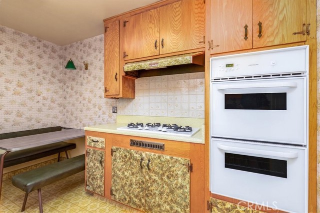 Detail Gallery Image 6 of 25 For 3561 East Janice Street, Long Beach,  CA 90805 - 3 Beds | 2 Baths
