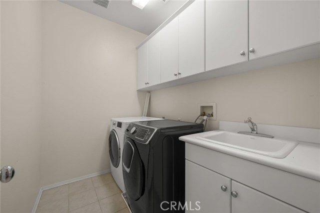 20713 Mopena, Porter Ranch CA: https://media.crmls.org/medias/5686db41-3a3b-4fc9-86bd-9bfa8c709cab.jpg