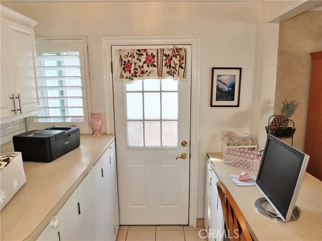 Image 11 of 43 For 6151 Wentworth