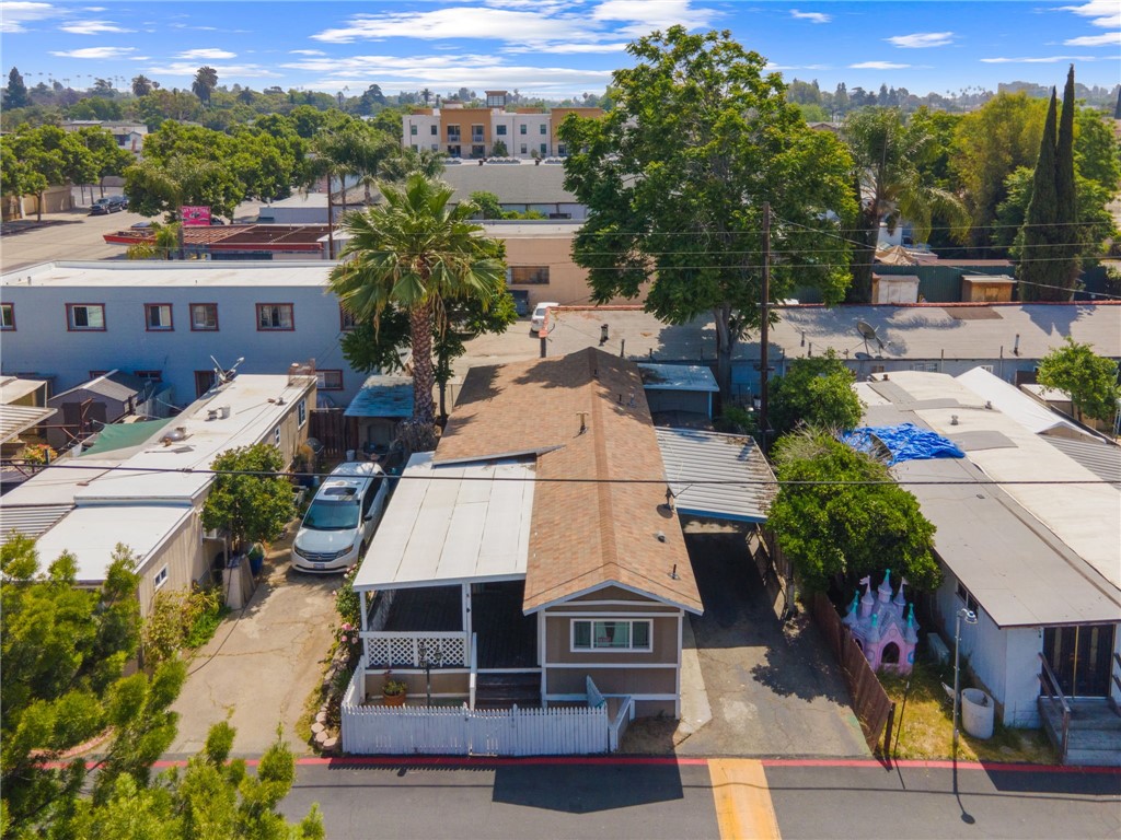 Detail Gallery Image 4 of 35 For 1010 Holt Ave #3 F,  Pomona,  CA 91768 - 3 Beds | 1 Baths