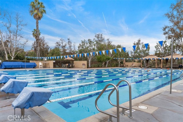 27215 Stagewood Court, Laguna Hills CA: https://media.crmls.org/medias/568851a9-6719-4794-aa11-8804bebfb32d.jpg