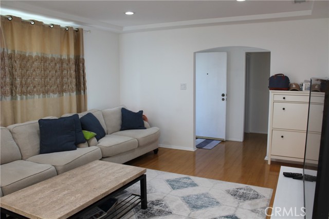 Detail Gallery Image 6 of 47 For 9812 S Denker, Los Angeles,  CA 90047 - 2 Beds | 1 Baths