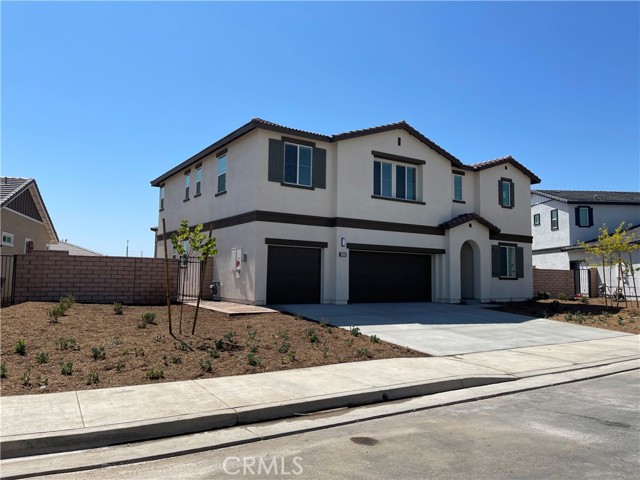 Detail Gallery Image 2 of 42 For 36288 Firelight Cir, Wildomar,  CA 92595 - 5 Beds | 3 Baths