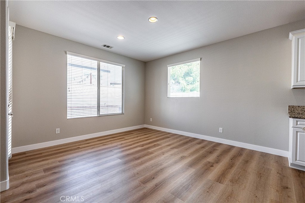 MLS #OC25175723 img 15