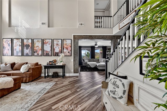 Detail Gallery Image 5 of 57 For 31860 Willow Wood Ct, Lake Elsinore,  CA 92532 - 4 Beds | 3 Baths