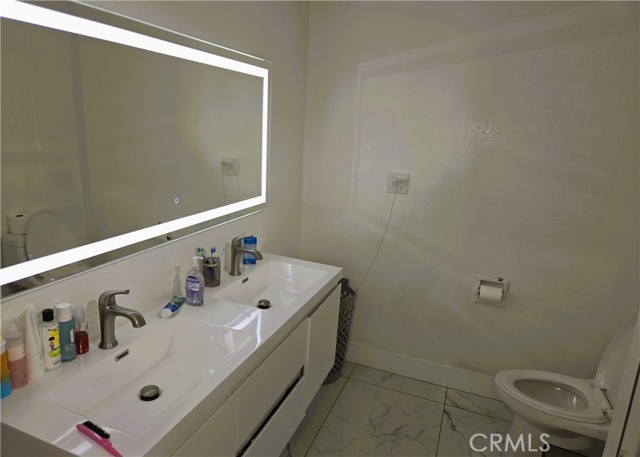 Detail Gallery Image 9 of 11 For 17314 Aspen St, Hesperia,  CA 92345 - 4 Beds | 2/1 Baths