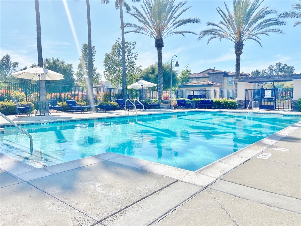 https://media.crmls.org/medias/568a545e-f9d9-46d1-a5ef-60f5a886edcb.jpg?preset=X-Large