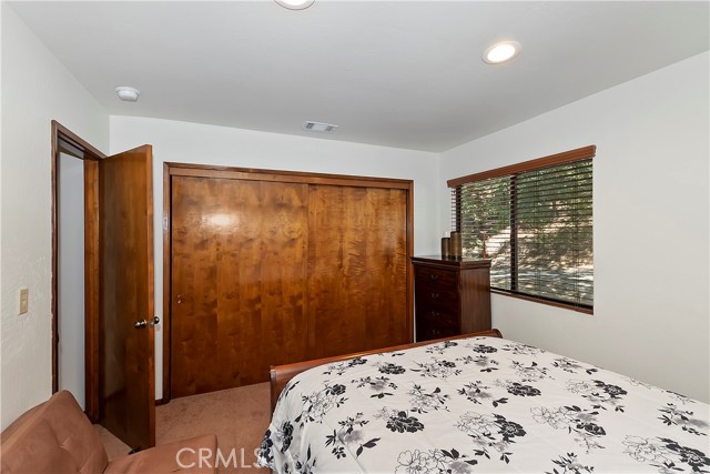 Detail Gallery Image 20 of 27 For 824 Pine Trl, Twin Peaks,  CA 92391 - 2 Beds | 2 Baths