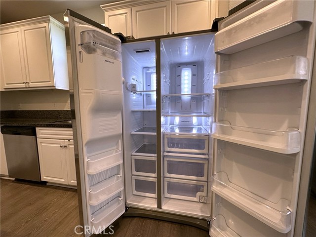 Detail Gallery Image 4 of 22 For 3310 E Yountville Dr #1,  Ontario,  CA 91761 - 1 Beds | 1/1 Baths