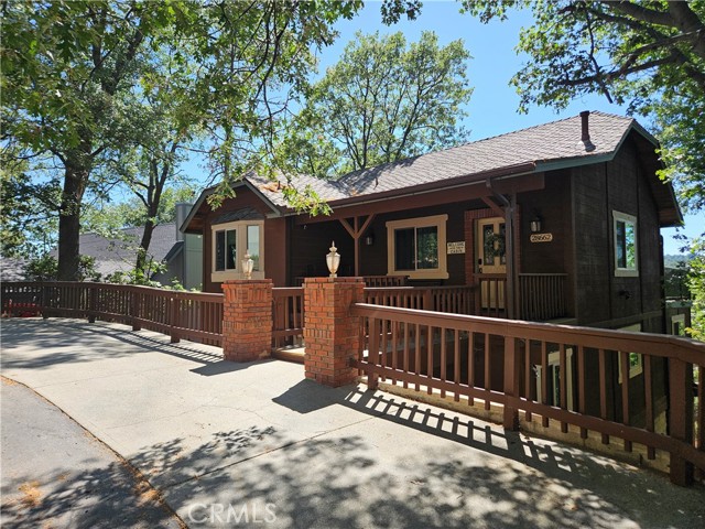 Detail Gallery Image 1 of 29 For 28662 Zion Dr, Lake Arrowhead,  CA 92352 - 3 Beds | 2 Baths