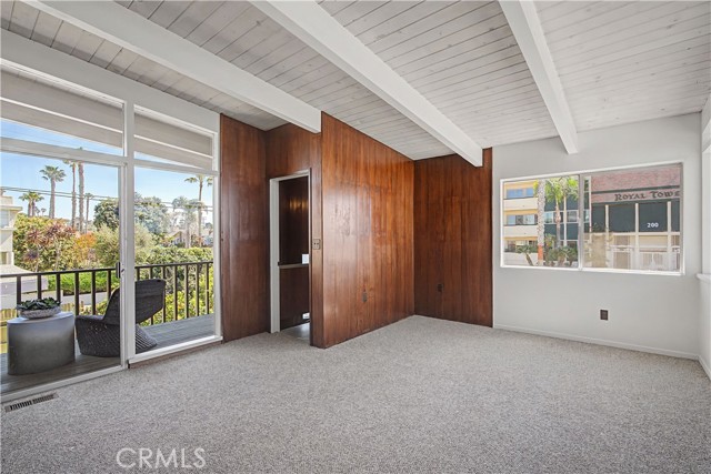 Detail Gallery Image 21 of 45 For 201 Avenue G, Redondo Beach,  CA 90277 - 4 Beds | 3 Baths