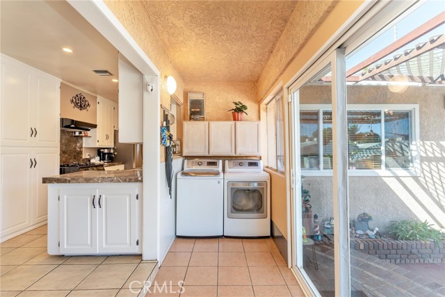 Detail Gallery Image 17 of 41 For 803 N Sage Ave, Rialto,  CA 92376 - 3 Beds | 2 Baths