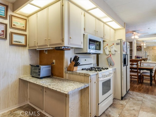 Detail Gallery Image 11 of 21 For 3057 S Higuera St #84,  San Luis Obispo,  CA 93401 - 3 Beds | 2 Baths