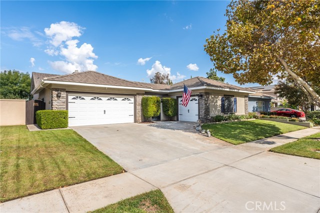 Detail Gallery Image 2 of 2 For 1065 Summerplace Ct, Corona,  CA 92881 - 4 Beds | 3/1 Baths