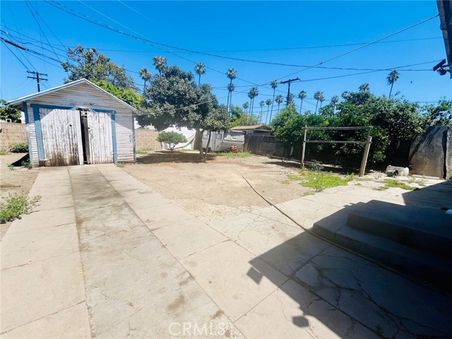 1901 S Broadway, Santa Ana CA: https://media.crmls.org/medias/5690cbee-fe14-417e-b9de-f7198b22cf42.jpg