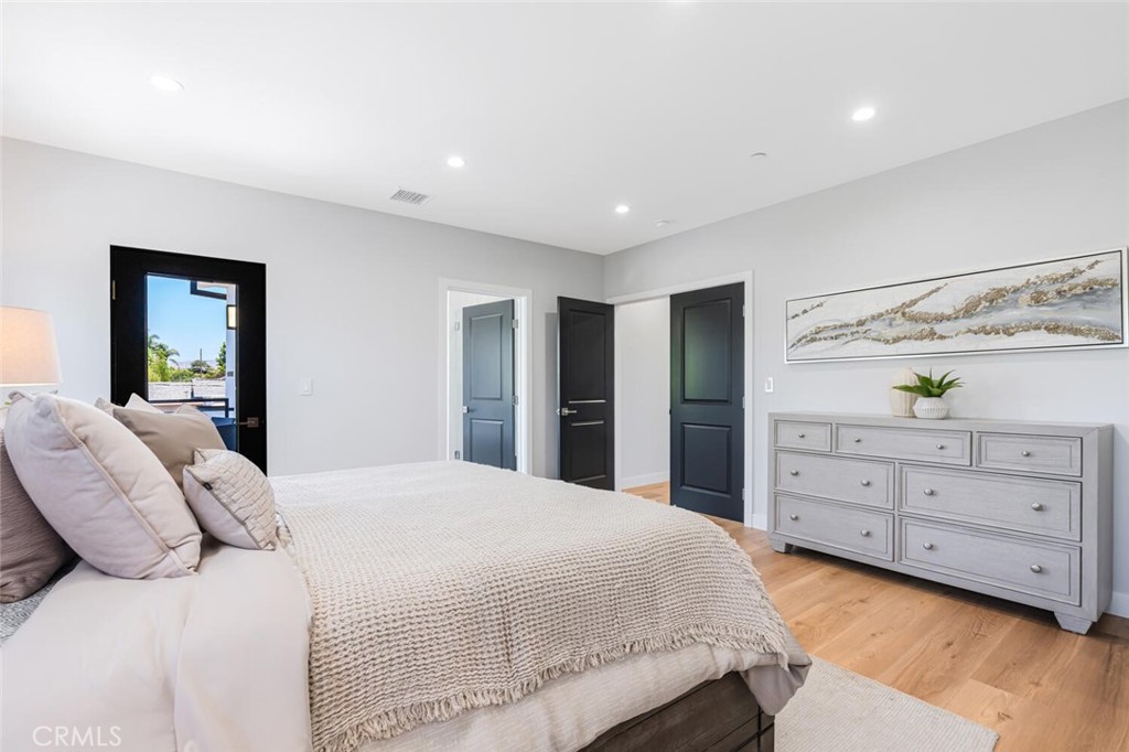 251 S Griffith Park DriveBurbank image #35