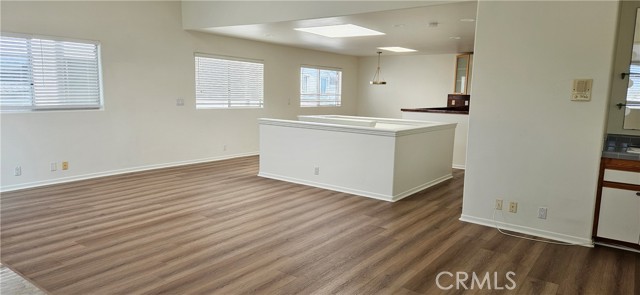 409 15th Street, Manhattan Beach CA: https://media.crmls.org/medias/569104e6-de05-4bbc-a77b-7b4ea7ec57ef.jpg