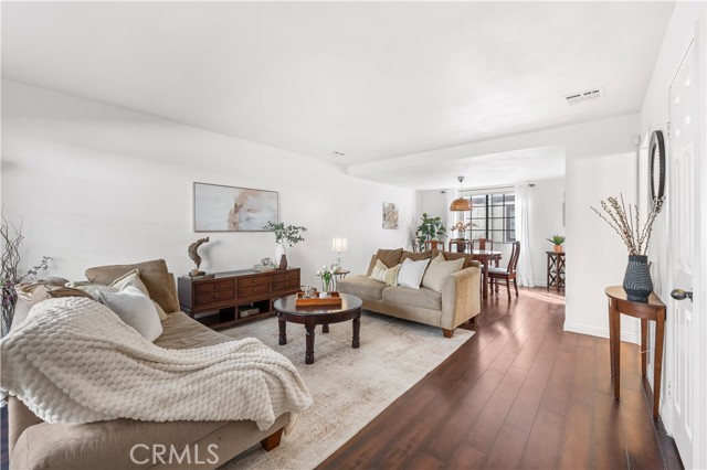 Detail Gallery Image 5 of 33 For 21 California St #H,  Arcadia,  CA 91006 - 2 Beds | 2/1 Baths